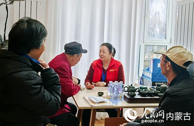 悦和社区“联户长”倾听居民诉求。受访者供图